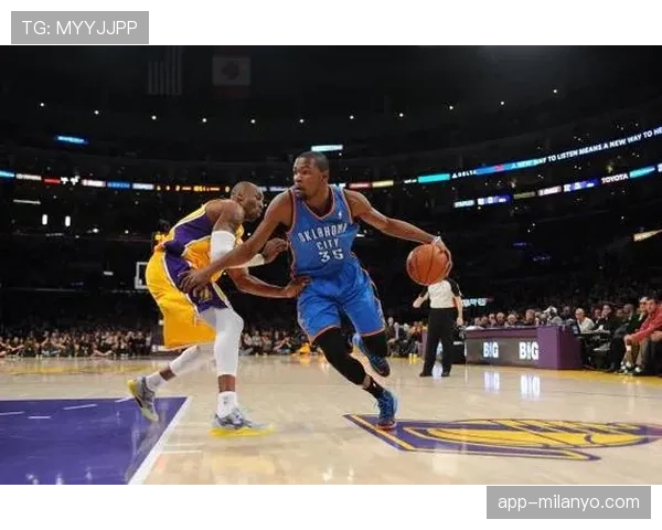 奥斯卡本赛季加速直塞提升进攻威胁明显超越队友范德贝克