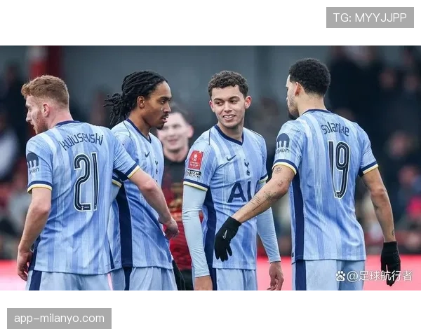 热刺体系漏洞再现，一场失利暴露防守稳定性问题