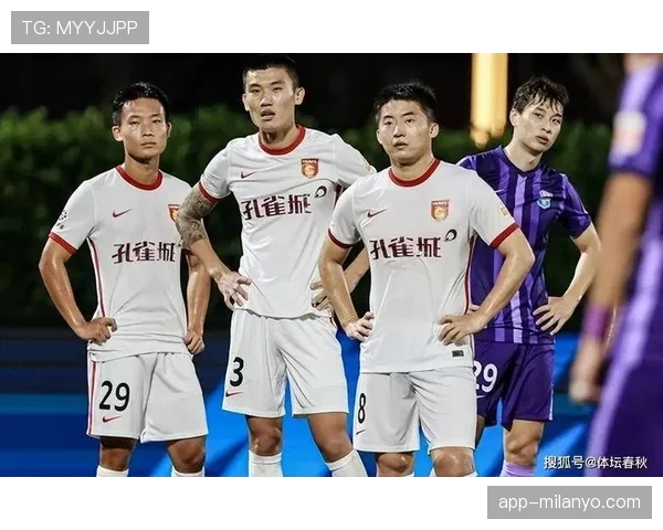 球员资格规则：注册、转会与停赛决定出场